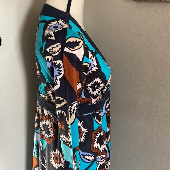 Diana von Furstenberg floral maternity dress - Picture 3 of 8